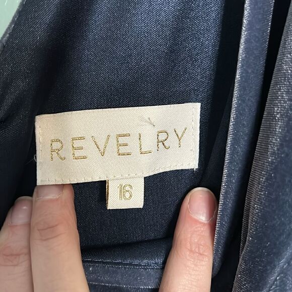 Revelry Dawson Velvet Dress - Picture 5 of 7